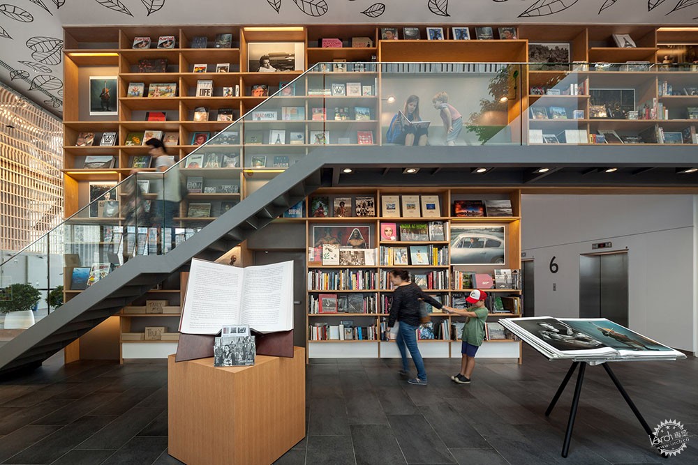 曼谷室內圖書館，我想待在里面認真看書！